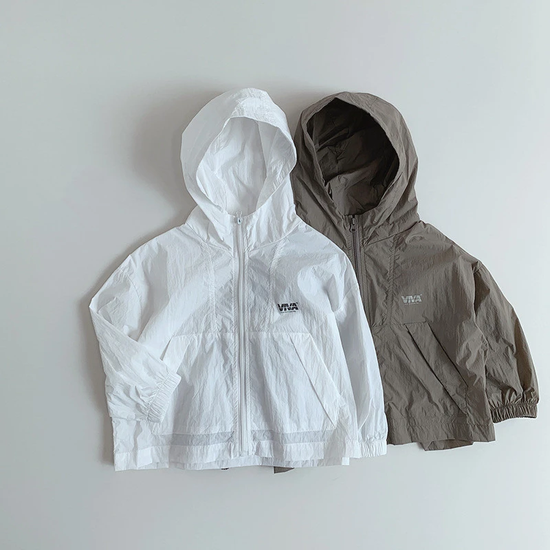 2025 Summer New Thin Girls Sunscreen Jacket Cotton Breathable Children Hooded Coat Boys Zipper Cardigan Baby Casual Tops Clothes
2025 Summer New Thin Girls Sunscreen Jacket Cotton Breathable Children Hooded Coat Boys Zipper Cardigan Baby Casual Tops Clothes