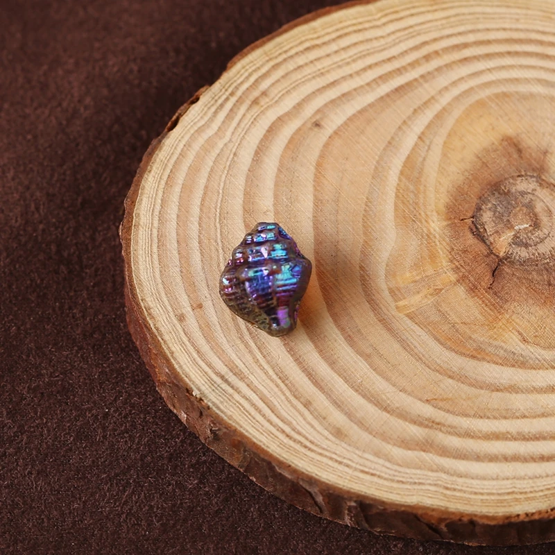 Handmade Handcarved Conch Shell Shape Czech Beads 15x12x9mm 1.8g Blue & Purple Shimmering Top Drilled Pendant Ideal Gift
Handmade Handcarved Conch Shell Shape Czech Beads 15x12x9mm 1.8g Blue & Purple Shimmering Top Drilled Pendant Ideal Gift