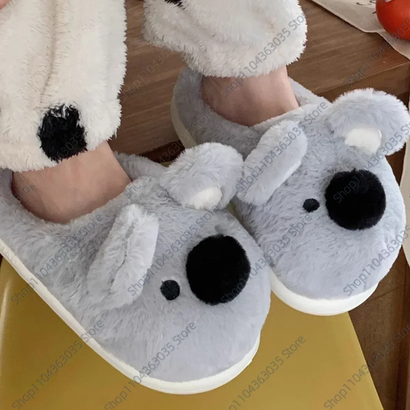 Women 2025 Winter New Koala Design Slippers Casual Soft Heel Platform Fur Warm Indoor Comfortable Man Home Slippers
Women 2025 Winter New Koala Design Slippers Casual Soft Heel Platform Fur Warm Indoor Comfortable Man Home Slippers