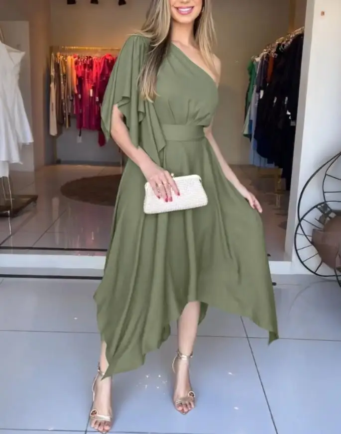 Single Shoulder Asymmetrical Pleated Sleeve Dress for Summer Women, Elegant Waist Cinching, Asymmetrical Hem, Solid Color Dress
Single Shoulder Asymmetrical Pleated Sleeve Dress for Summer Women, Elegant Waist Cinching, Asymmetrical Hem, Solid Color Dress