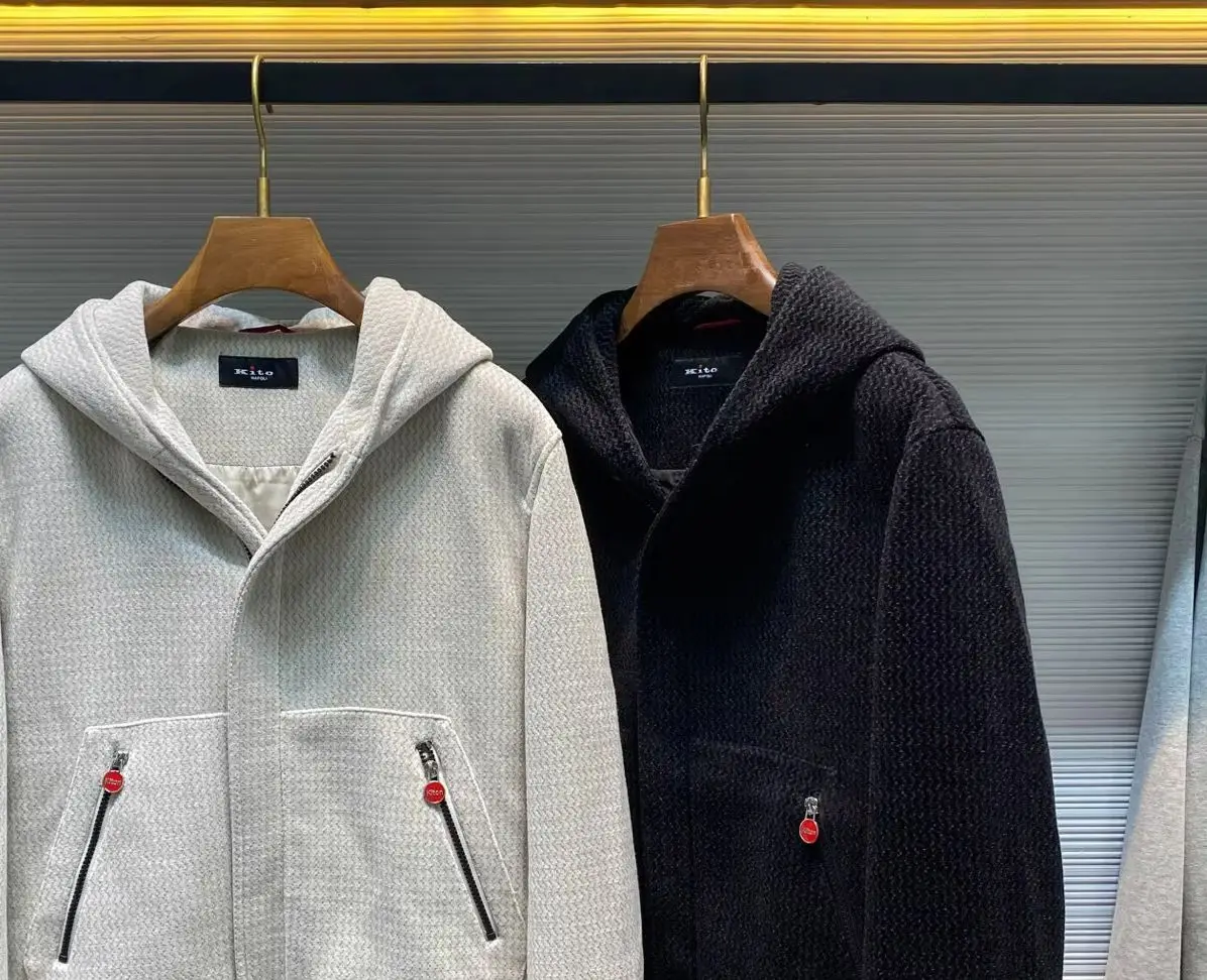 Kiton autumn and winter explosion solid color old money business simple casual men's hooded jacket
Kiton autumn and winter explosion solid color old money business simple casual men's hooded jacket