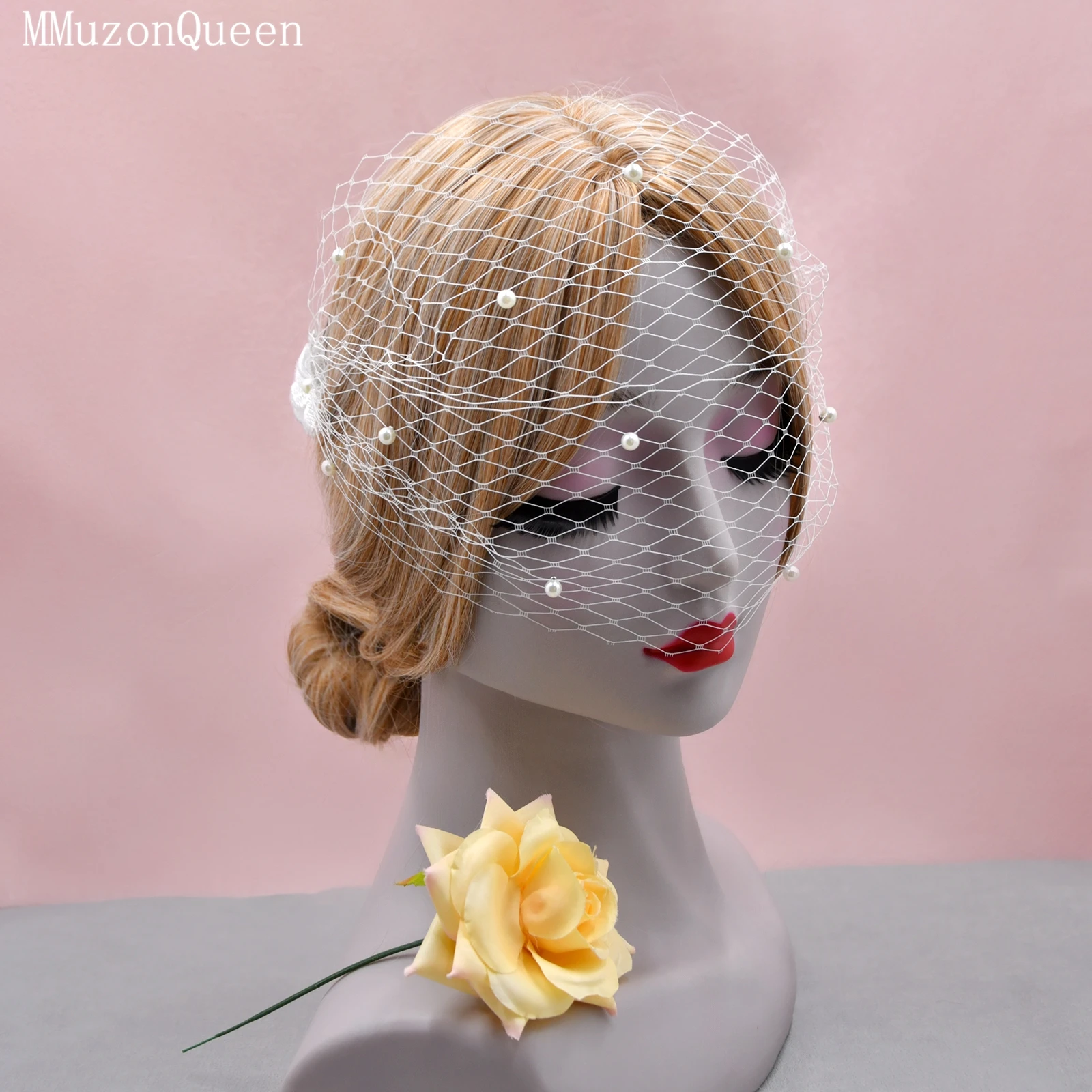 Женская полупрозрачная сетчатая вуаль TOPQUEEN в простом стиле с белой цветочной сеткой и жемчужными украшениями VA04-A
Женская полупрозрачная сетчатая вуаль TOPQUEEN в простом стиле с белой цветочной сеткой и жемчужными украшениями VA04-A