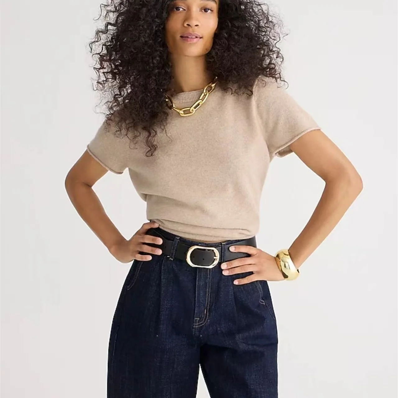American Style Short Sleeve Knitted Sweater Pure Mountain Wool Women's Slim Fit round Neck Pullover Autumn Fashion Ladies' Wear
American Style Short Sleeve Knitted Sweater Pure Mountain Wool Women's Slim Fit round Neck Pullover Autumn Fashion Ladies' Wear