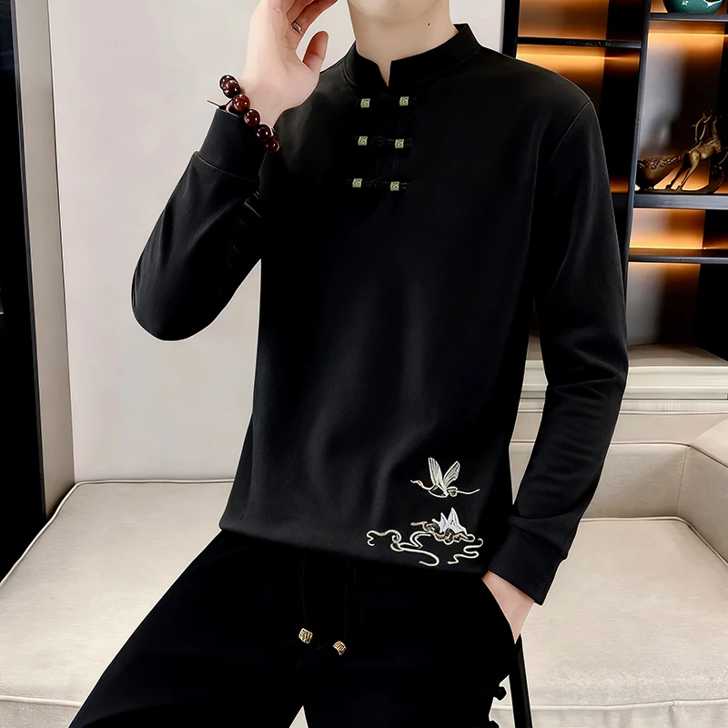 Men's Long Sleeve Embroidered T-Shirt Wind Stand Collar German Velvet Autumn Winter Fashion Single Piece Base Shirt New Chine...
Men's Long Sleeve Embroidered T-Shirt Wind Stand Collar German Velvet Autumn Winter Fashion Single Piece Base Shirt New Chine...