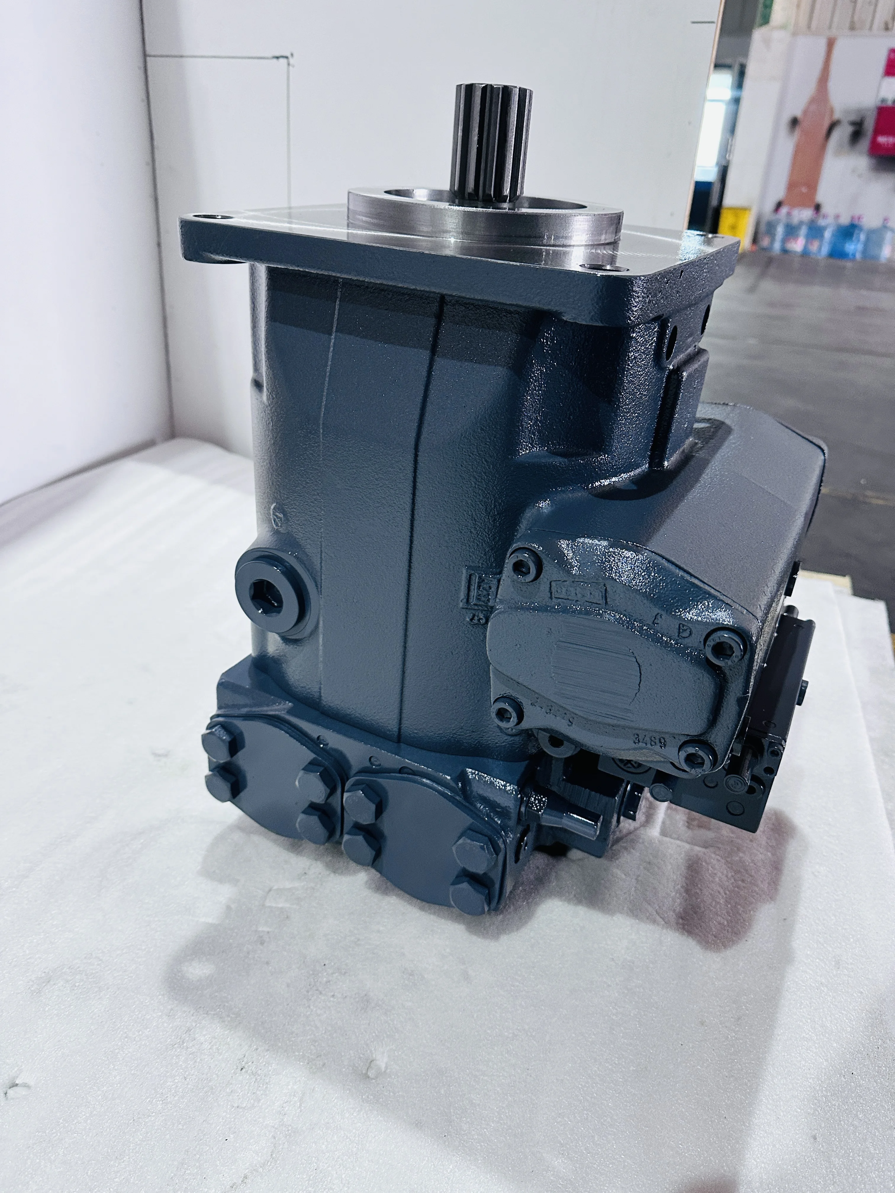 Hydraulic Piston Pump A4VG Series A4VG28EP4DM1/32R-NZC10F005DH Variable Displacement Axial Piston Pump
Hydraulic Piston Pump A4VG Series A4VG28EP4DM1/32R-NZC10F005DH Variable Displacement Axial Piston Pump