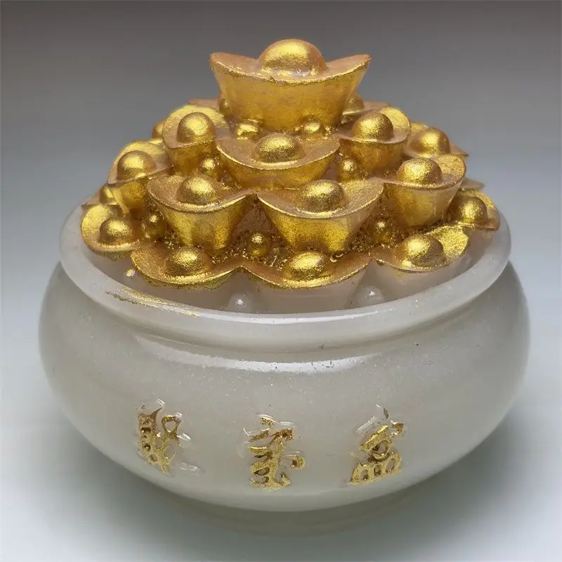 China luminous lucky cornucopia Nafu ornaments home bedroom study office table decorated with gold crafts.
China luminous lucky cornucopia Nafu ornaments home bedroom study office table decorated with gold crafts.