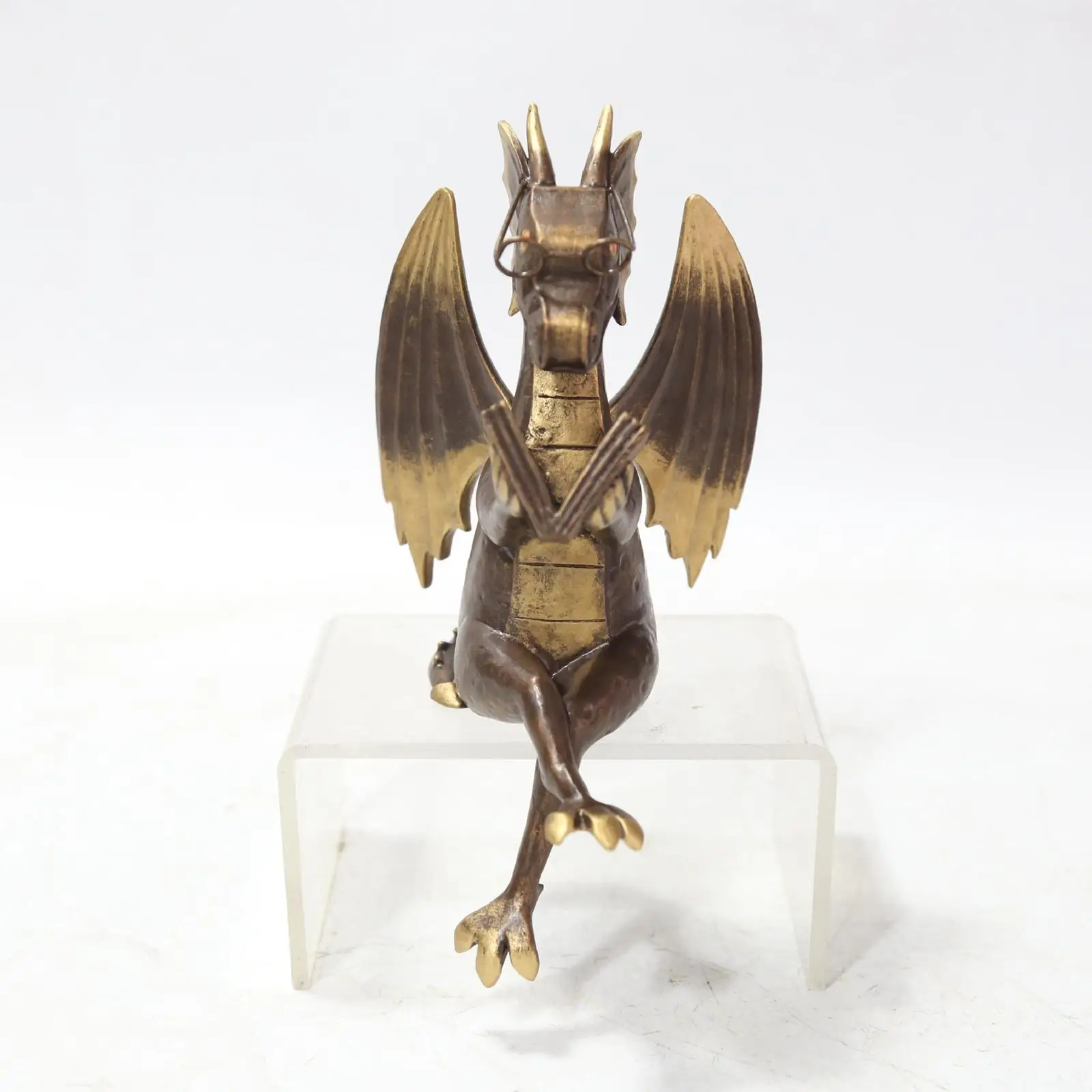 Garden Dragon Statue Retro Resin Figurine Outdoor Sculpture for House Lawn Fairy Decoration
Garden Dragon Statue Retro Resin Figurine Outdoor Sculpture for House Lawn Fairy Decoration