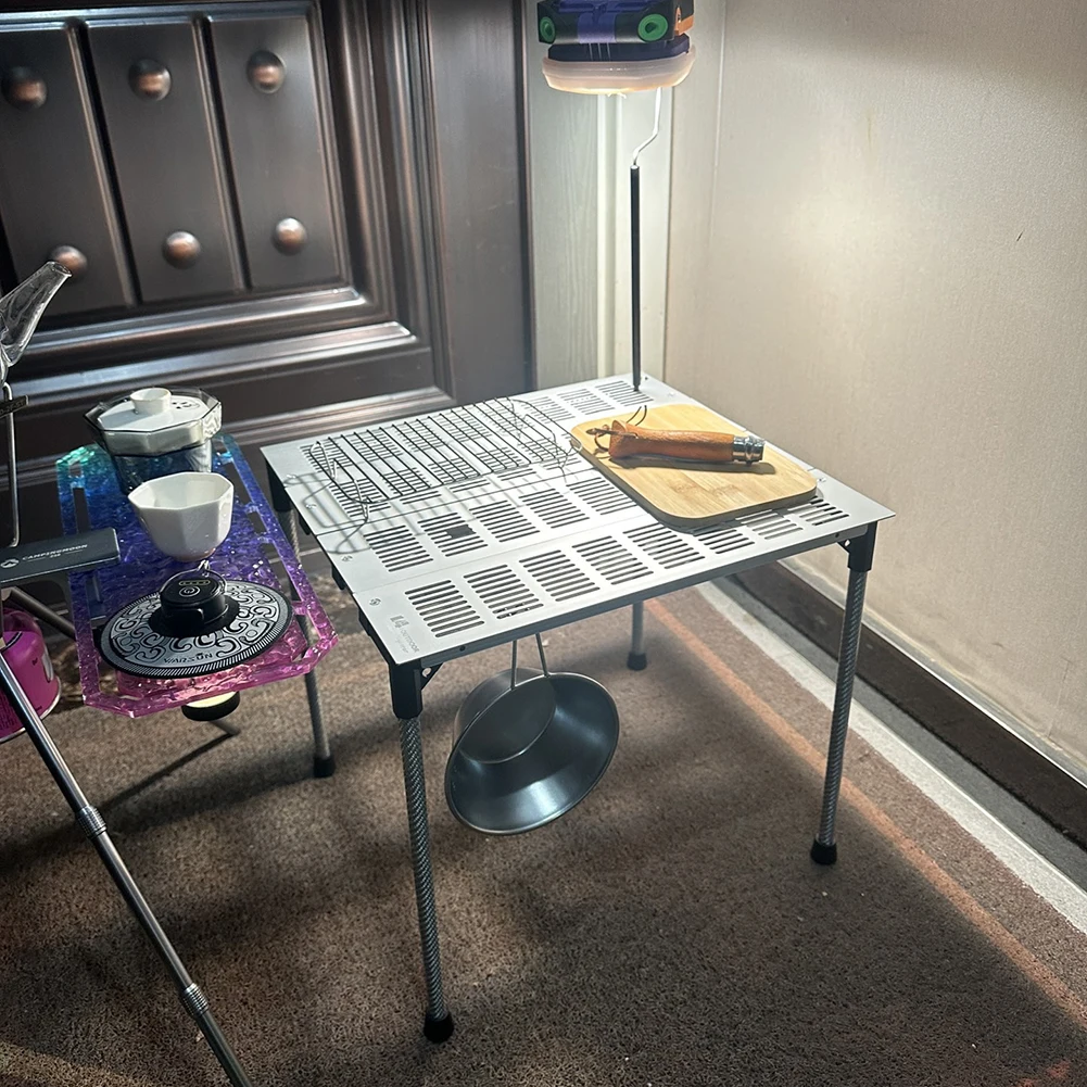 Silver Carbon Fiber Hiking Cube Table Ultralight Climbing Compact Folding Portable Beach Backpackers Aluminum Alloy Camp Table
Silver Carbon Fiber Hiking Cube Table Ultralight Climbing Compact Folding Portable Beach Backpackers Aluminum Alloy Camp Table