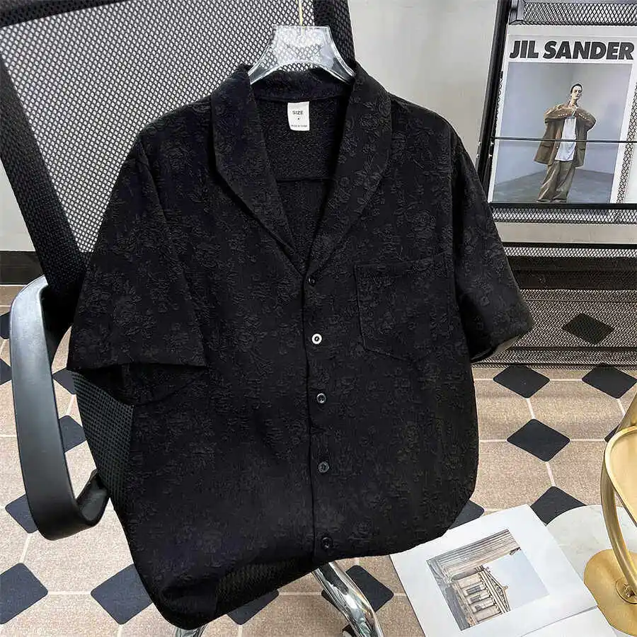 Men's Rose Jacquard Short Sleeved Shirt French Summer Casual Fashion Vacation Style Male Black V-neck Single Breasted T-shirt
Men's Rose Jacquard Short Sleeved Shirt French Summer Casual Fashion Vacation Style Male Black V-neck Single Breasted T-shirt