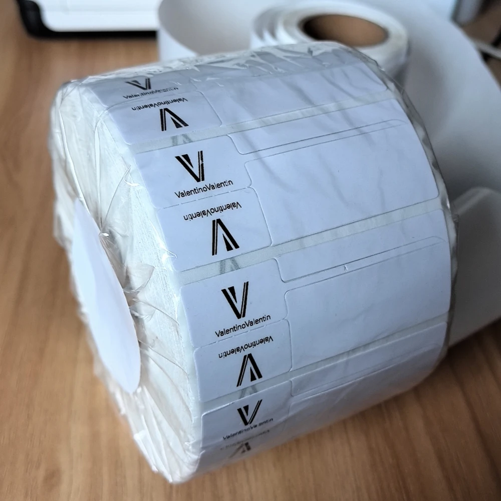 Glossy white jewelry label 70x25 70x30 75x25 75x30 Blank PET Thickened Thermal Transfer label printing Paper for Jewelry display
Glossy white jewelry label 70x25 70x30 75x25 75x30 Blank PET Thickened Thermal Transfer label printing Paper for Jewelry display