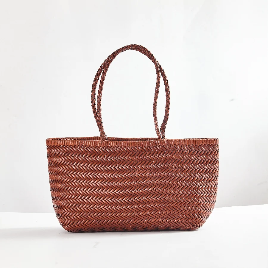 Genuine Leather Handmade Woven Vegetable Basket Handbag Split Cowhide Shoulder Bags Beach Bag Luxury Design Large Capacity Tote 
Genuine Leather Handmade Woven Vegetable Basket Handbag Split Cowhide Shoulder Bags Beach Bag Luxury Design Large Capacity Tote