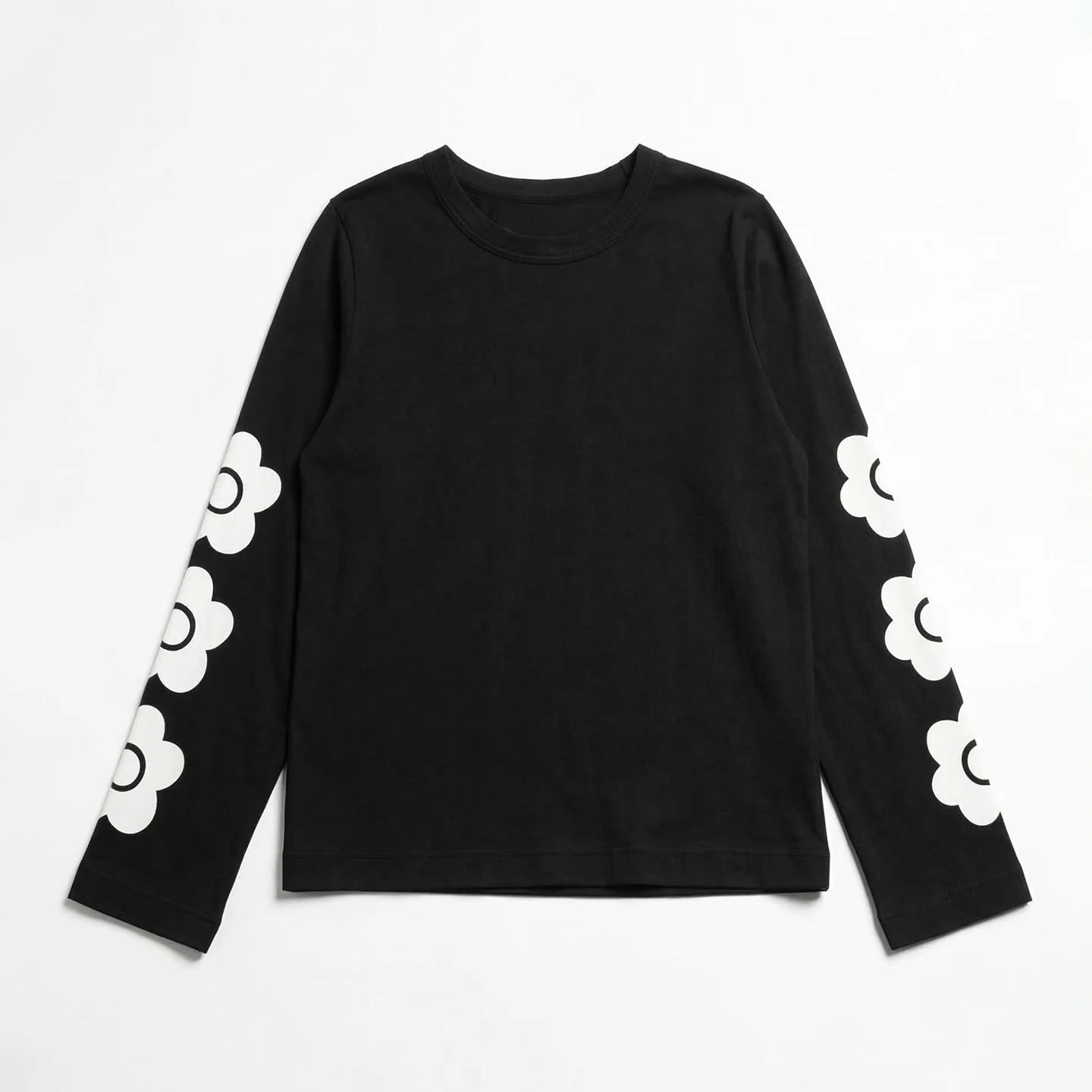 IMAKOKONI Kawaii Black Long Sleeve T-Shirt Women White Floral Print on Sleeves Crew Neck Casual Tops 265390
IMAKOKONI Kawaii Black Long Sleeve T-Shirt Women White Floral Print on Sleeves Crew Neck Casual Tops 265390