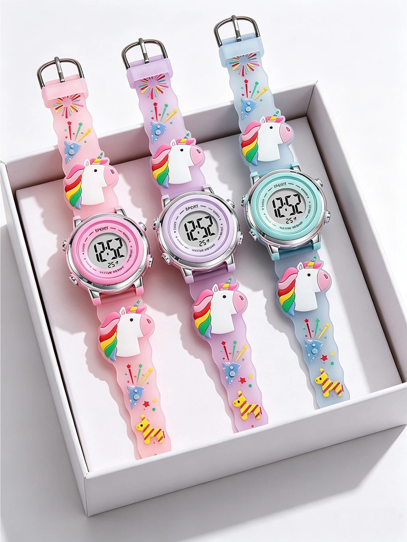 3Pcs/Set Unicorn Kids Digital Watch Cartoon LED Sports Watch Waterproof Silicone Strap Wristwatch for Girls Children Birthday Gi
3Pcs/Set Unicorn Kids Digital Watch Cartoon LED Sports Watch Waterproof Silicone Strap Wristwatch for Girls Children Birthday Gi