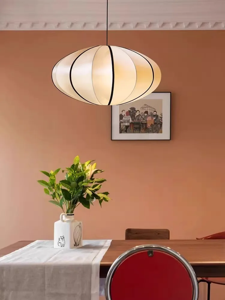 Living room chandelier, vintage bedroom, homestay, new Chinese restaurant, bar counter, homestay, tea room, fabric cage lamp
Living room chandelier, vintage bedroom, homestay, new Chinese restaurant, bar counter, homestay, tea room, fabric cage lamp