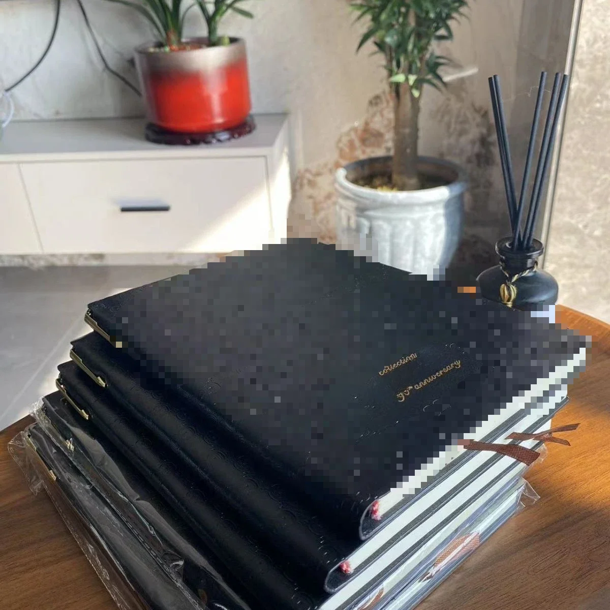 2024G style same notebook set black background bronzing soft surface copy high value notebook teacher student gifts prizes
2024G style same notebook set black background bronzing soft surface copy high value notebook teacher student gifts prizes