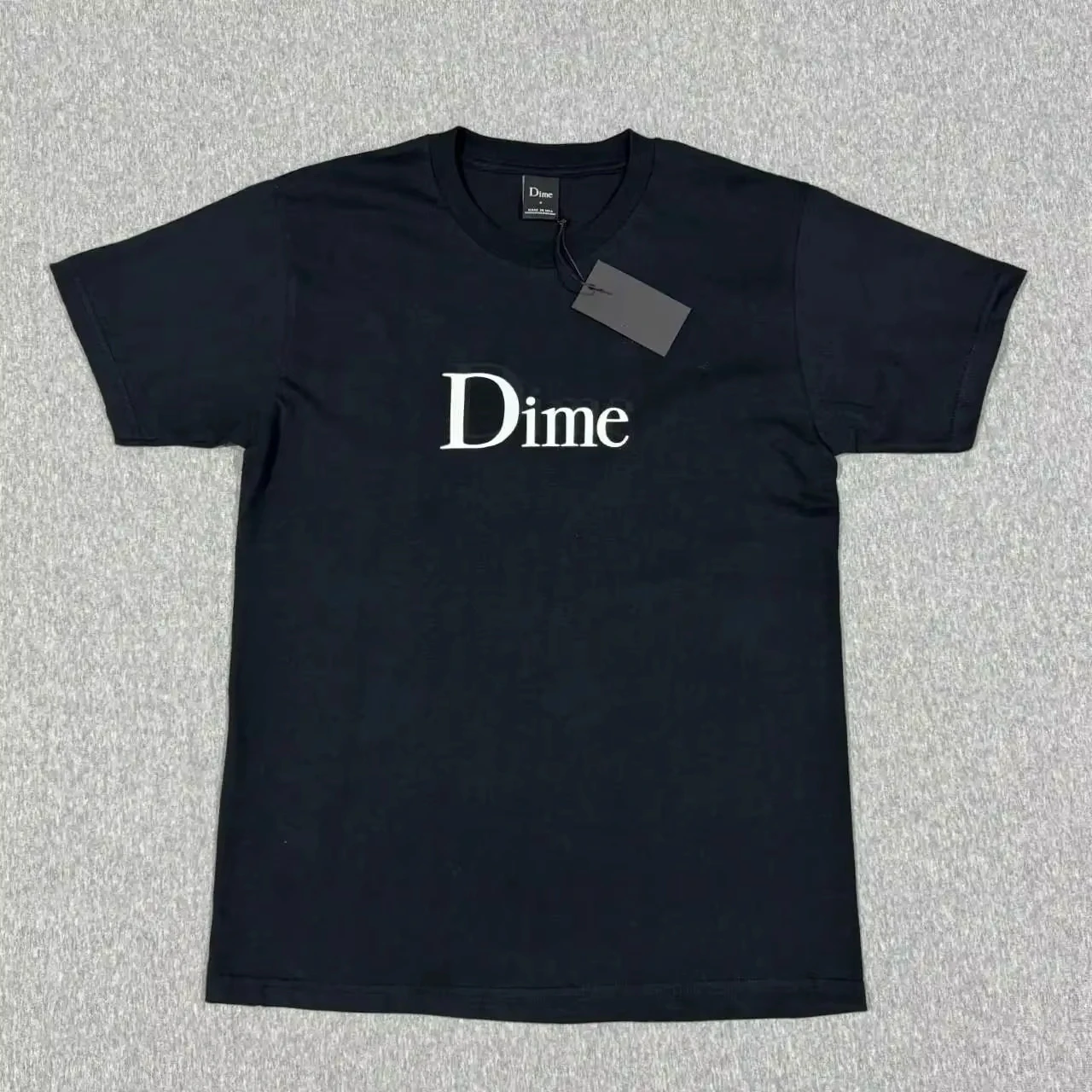 2025Summer Skateboard T-shirt Dimm Skate Classic Tee Women Printed Pure Cotton Round Neck Short Sleeve High Quality Luxury Brand
2025Summer Skateboard T-shirt Dimm Skate Classic Tee Women Printed Pure Cotton Round Neck Short Sleeve High Quality Luxury Brand