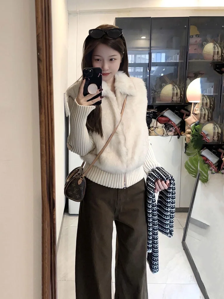 Korean Retro Knitted Spliced Leather And Fur Jaet Women's ort Vest Top Faionable High-End Feeling 2025 New Sle
Korean Retro Knitted Spliced Leather And Fur Jaet Women's ort Vest Top Faionable High-End Feeling 2025 New Sle