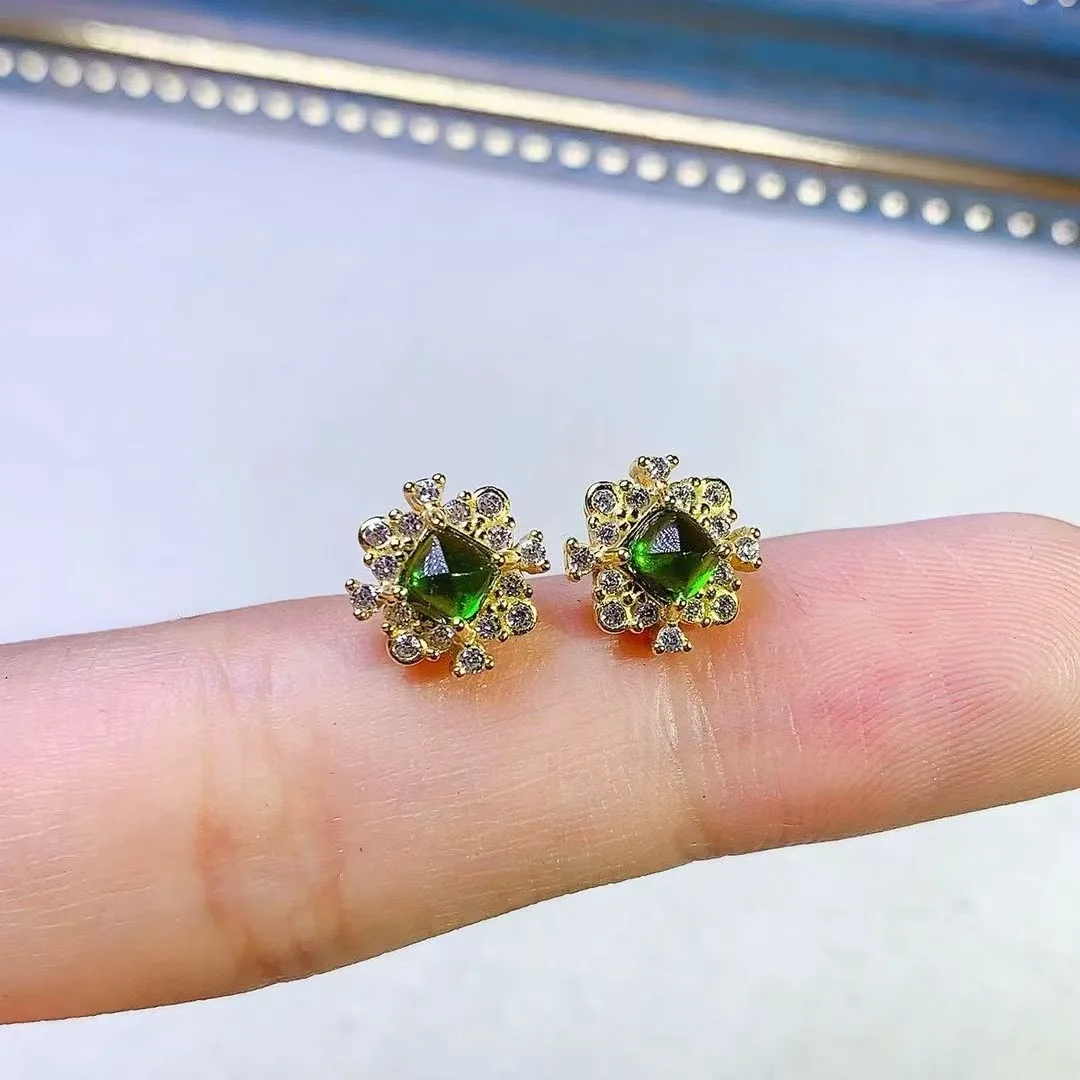 KJJEAXCMY High End Women's Earrings Natural Diopside S925 Silver with Electroplating Boasting High Clarity Full Brilliance
KJJEAXCMY High End Women's Earrings Natural Diopside S925 Silver with Electroplating Boasting High Clarity Full Brilliance