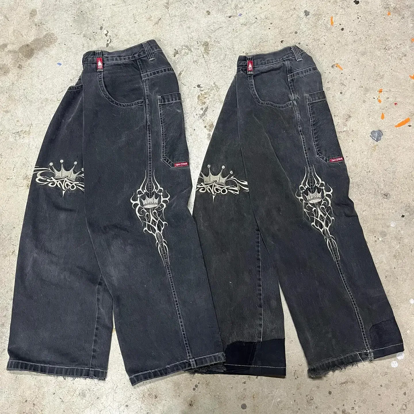 Jeans Y2K Hip Hop Embroidered Retro Black Baggy Jeans Pants Mens Womens New Punk Rock High Waist Wide Leg Trousers
Jeans Y2K Hip Hop Embroidered Retro Black Baggy Jeans Pants Mens Womens New Punk Rock High Waist Wide Leg Trousers