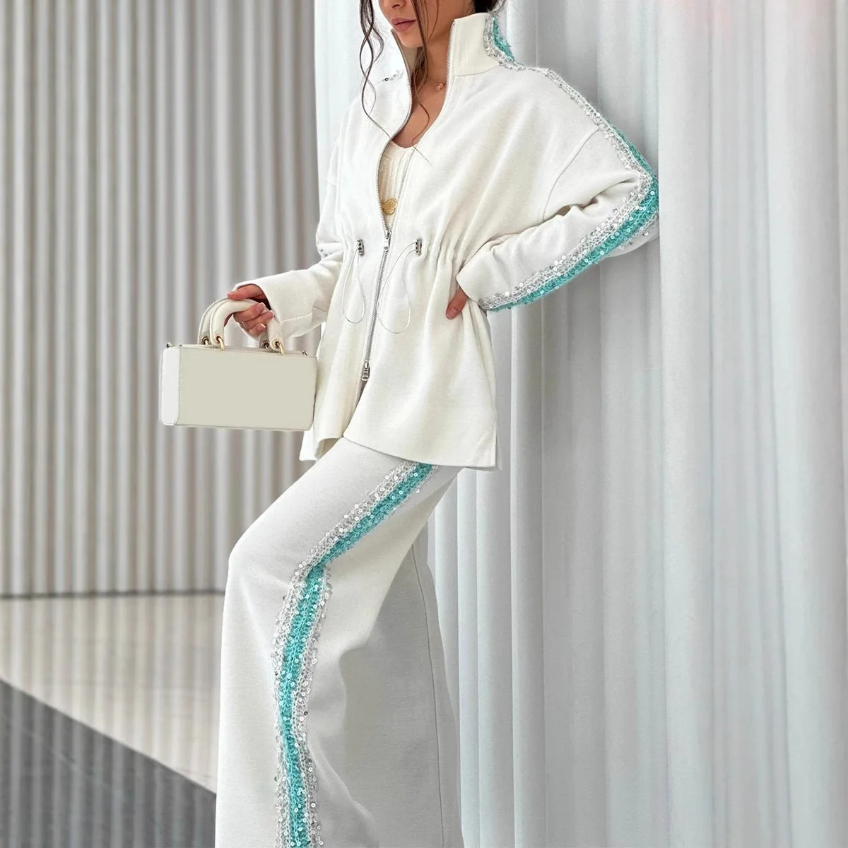 Women Sequins Long Pants Set Elegant Zipper Bomber Jackets High Waist Trousers Two-piece Set Female Autumn Fashion LadySuit 2025
Women Sequins Long Pants Set Elegant Zipper Bomber Jackets High Waist Trousers Two-piece Set Female Autumn Fashion LadySuit 2025