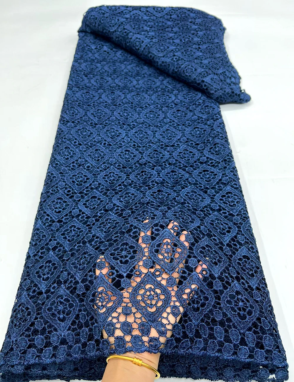 Nigerian Cord Guipure Lace Fabric High Quality 2026 Newest African Water Soluble Lace Fabric Sewing Wedding Dress For Women
Nigerian Cord Guipure Lace Fabric High Quality 2026 Newest African Water Soluble Lace Fabric Sewing Wedding Dress For Women