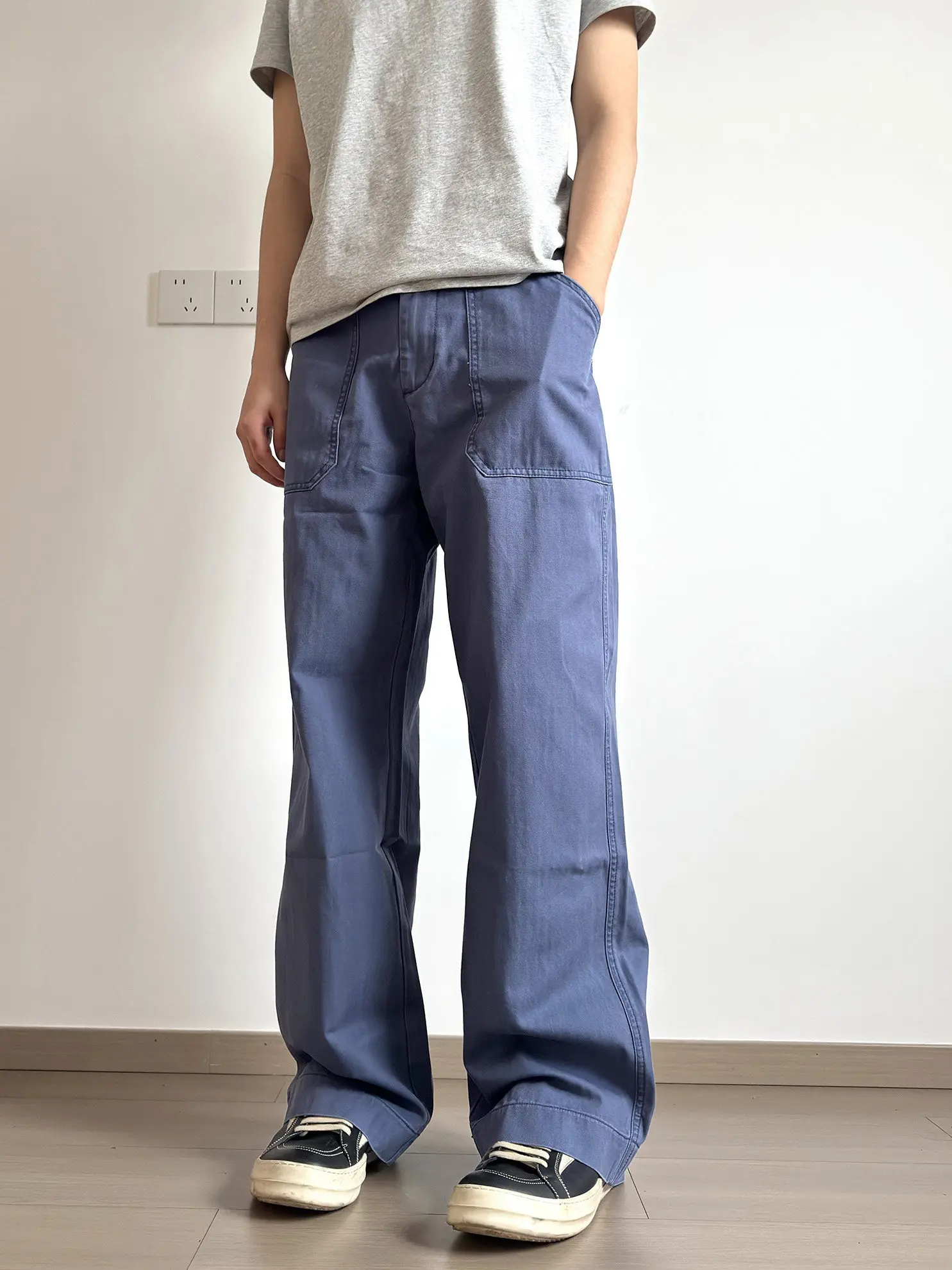 Retro Washed Loose Fit Workwear Denim Jeans Men Women Style 3D Pocket French Blue Jeans High Street Trend Summer Casual
Retro Washed Loose Fit Workwear Denim Jeans Men Women Style 3D Pocket French Blue Jeans High Street Trend Summer Casual