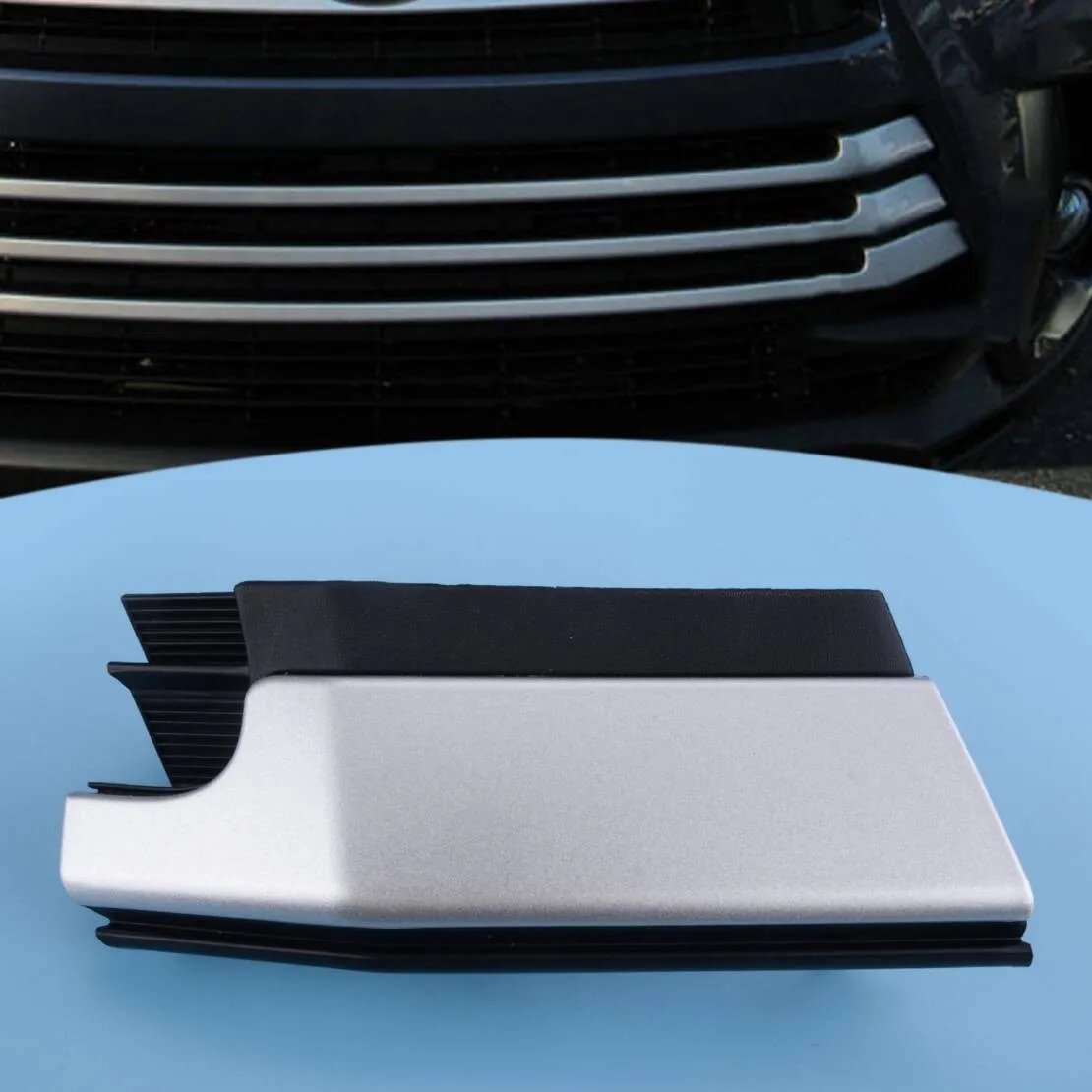 Front Left Lower Grille Molding Bumper Trailer Tow Hook Cover Cap fit for Toyota Highlander 2017-2019
Front Left Lower Grille Molding Bumper Trailer Tow Hook Cover Cap fit for Toyota Highlander 2017-2019
