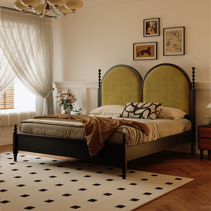 American retro bedroom black premium mid-antique red oak bed solid wood bed master bedroom
American retro bedroom black premium mid-antique red oak bed solid wood bed master bedroom