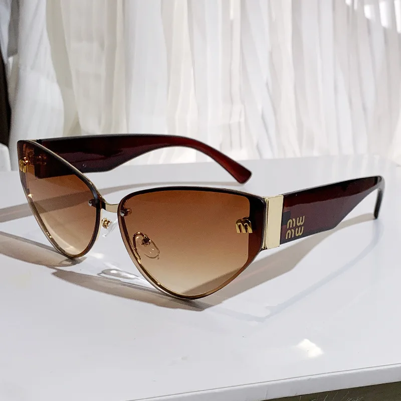 M Letter Cat Eye Sunglasses, European and American Retro Sunglasses, Women's Trendy Sunglasses
M Letter Cat Eye Sunglasses, European and American Retro Sunglasses, Women's Trendy Sunglasses