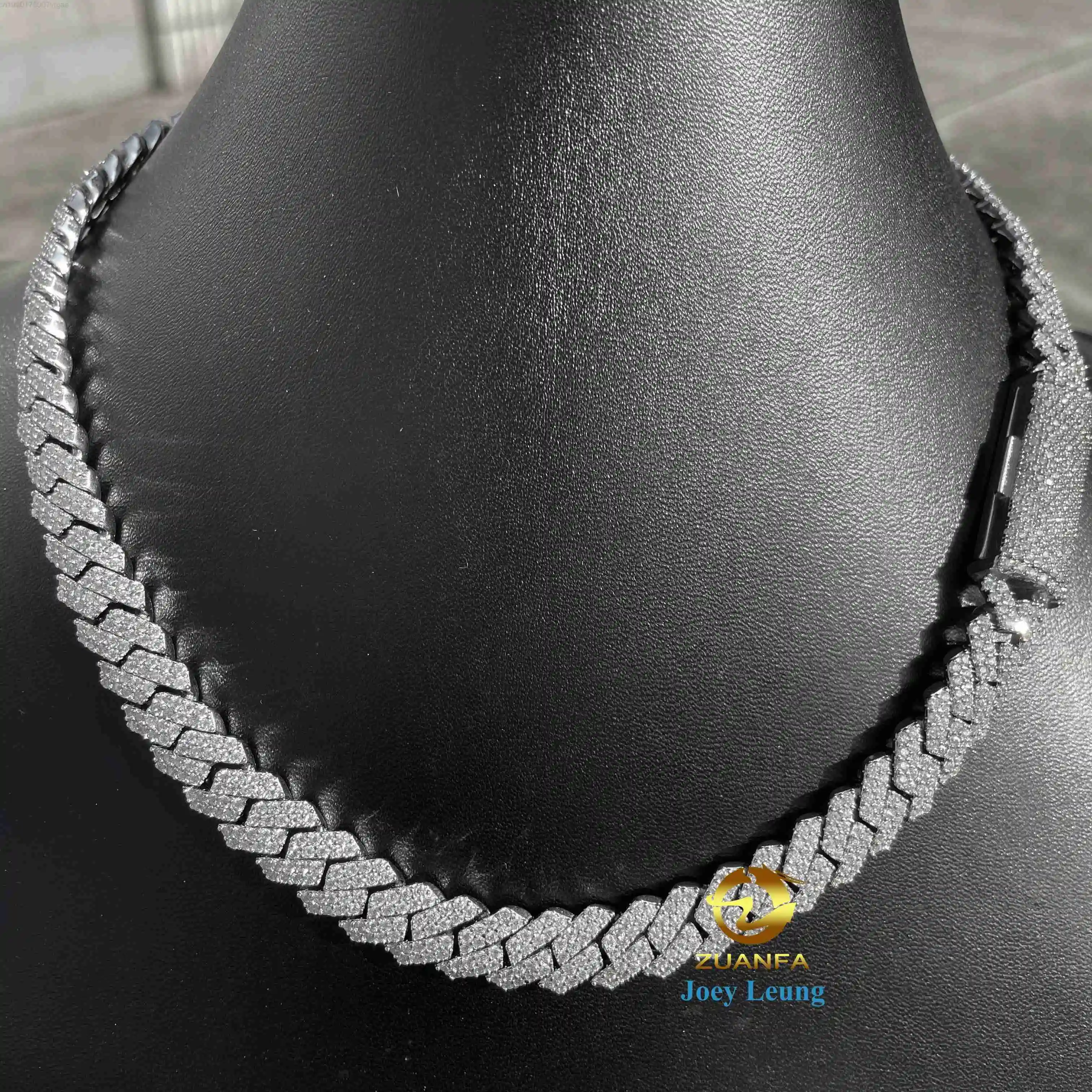 Selling Fine Jewelry 10mm Width 925 Silver Vvs Moissanite Iced Out Initial Necklace Cuban Link Chain
Selling Fine Jewelry 10mm Width 925 Silver Vvs Moissanite Iced Out Initial Necklace Cuban Link Chain