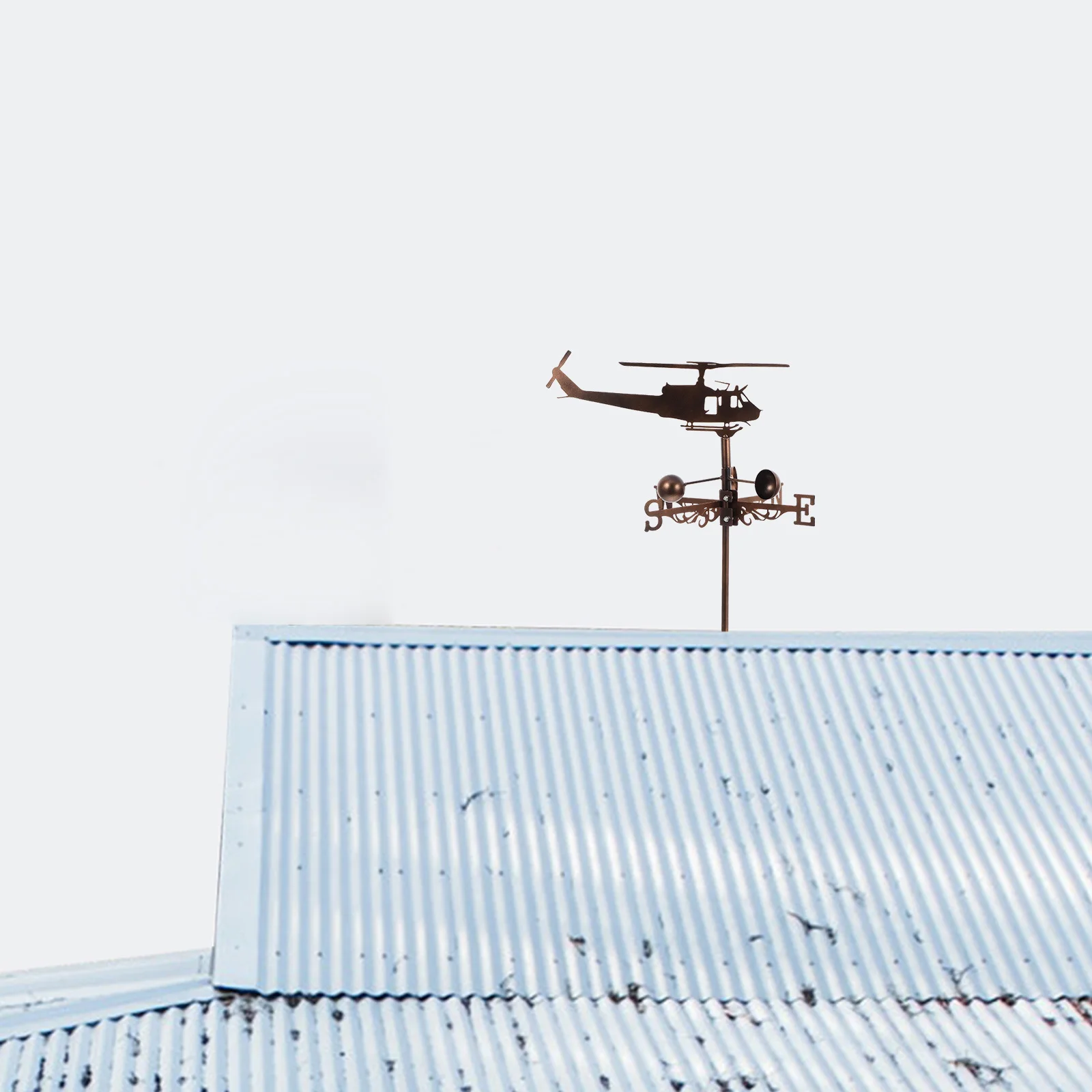 Helicopter Weathervane Wind Direction Indicator Iron Craft European Style Decor Ornament Rugged Construction
Helicopter Weathervane Wind Direction Indicator Iron Craft European Style Decor Ornament Rugged Construction