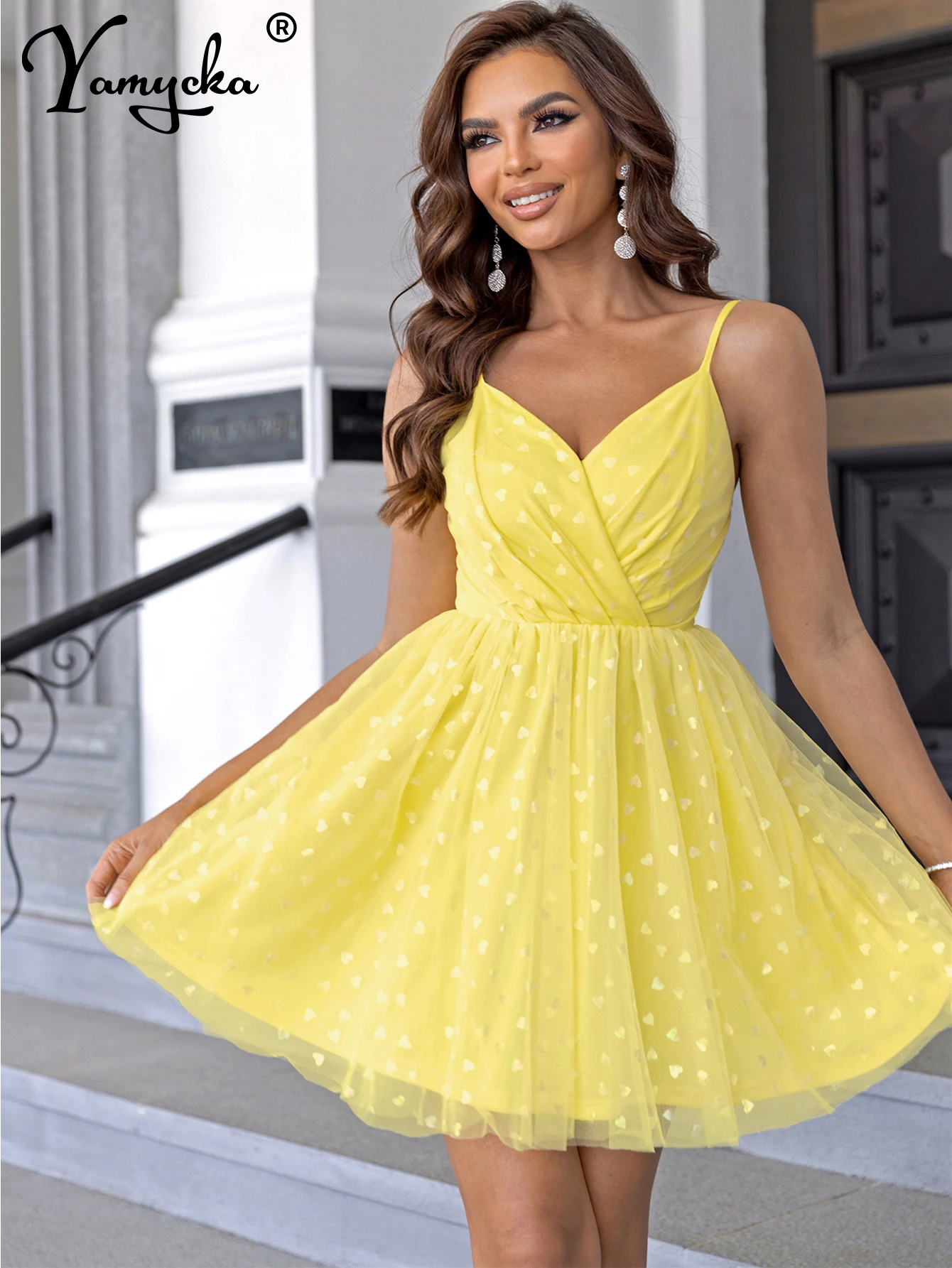 Sexy backless beach party evening short dresses for women elegant mesh evening dresses women summer mini vacation dress vestidos
Sexy backless beach party evening short dresses for women elegant mesh evening dresses women summer mini vacation dress vestidos