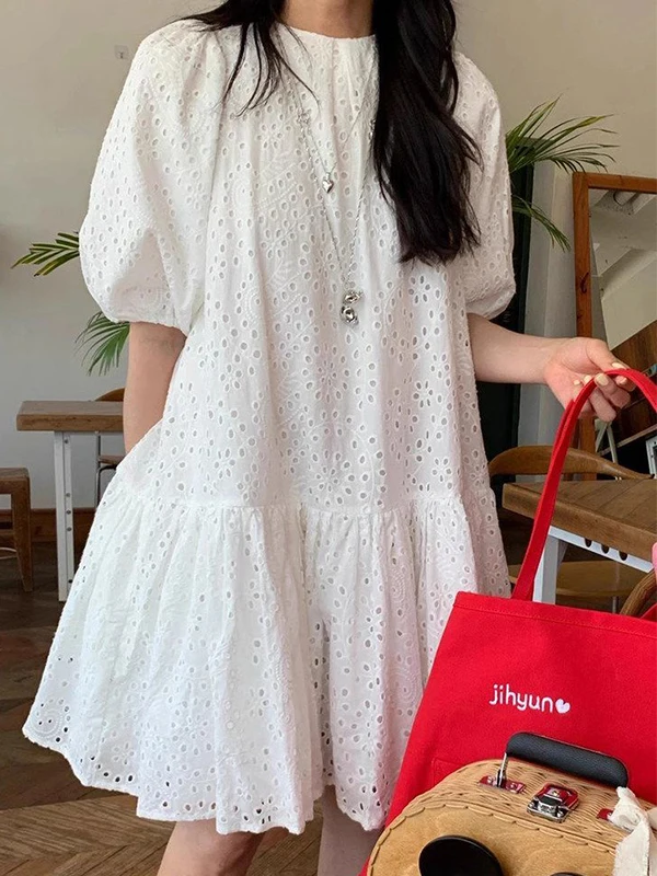 plus Size Women's Bubble Sleeve Midi Dress Casual Short Sleeve Summer Loose Fit Dress Korean Style Embroidered Lace Dress
plus Size Women's Bubble Sleeve Midi Dress Casual Short Sleeve Summer Loose Fit Dress Korean Style Embroidered Lace Dress