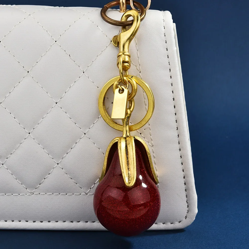 2025 Gilded pear pendant, never to part, couple car keychain, exquisite bag pendant, bag pendant
2025 Gilded pear pendant, never to part, couple car keychain, exquisite bag pendant, bag pendant
