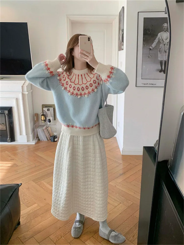 Корейский комплект из топа и юбки в стиле Fair Isle для женщин: юбка с высокой талией, новинка весенней коллекции, модный комплект Soft Wind
Корейский комплект из топа и юбки в стиле Fair Isle для женщин: юбка с высокой талией, новинка весенней коллекции, модный комплект Soft Wind