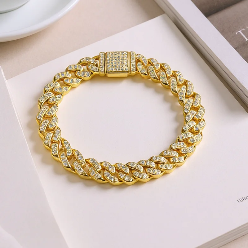 Hip hop Moissanite Silver S925 Plated 18k Bracelet Full Diamond Design Light Bracelets For Women Men Rock Jewelry Gift For Party
Hip hop Moissanite Silver S925 Plated 18k Bracelet Full Diamond Design Light Bracelets For Women Men Rock Jewelry Gift For Party