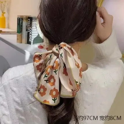 Vintage Silk Scarf Headband with Bow Detail Bohemian Resort Style Hair Wrap Elegant Women's Summer Hair Accessory
Vintage Silk Scarf Headband with Bow Detail Bohemian Resort Style Hair Wrap Elegant Women's Summer Hair Accessory