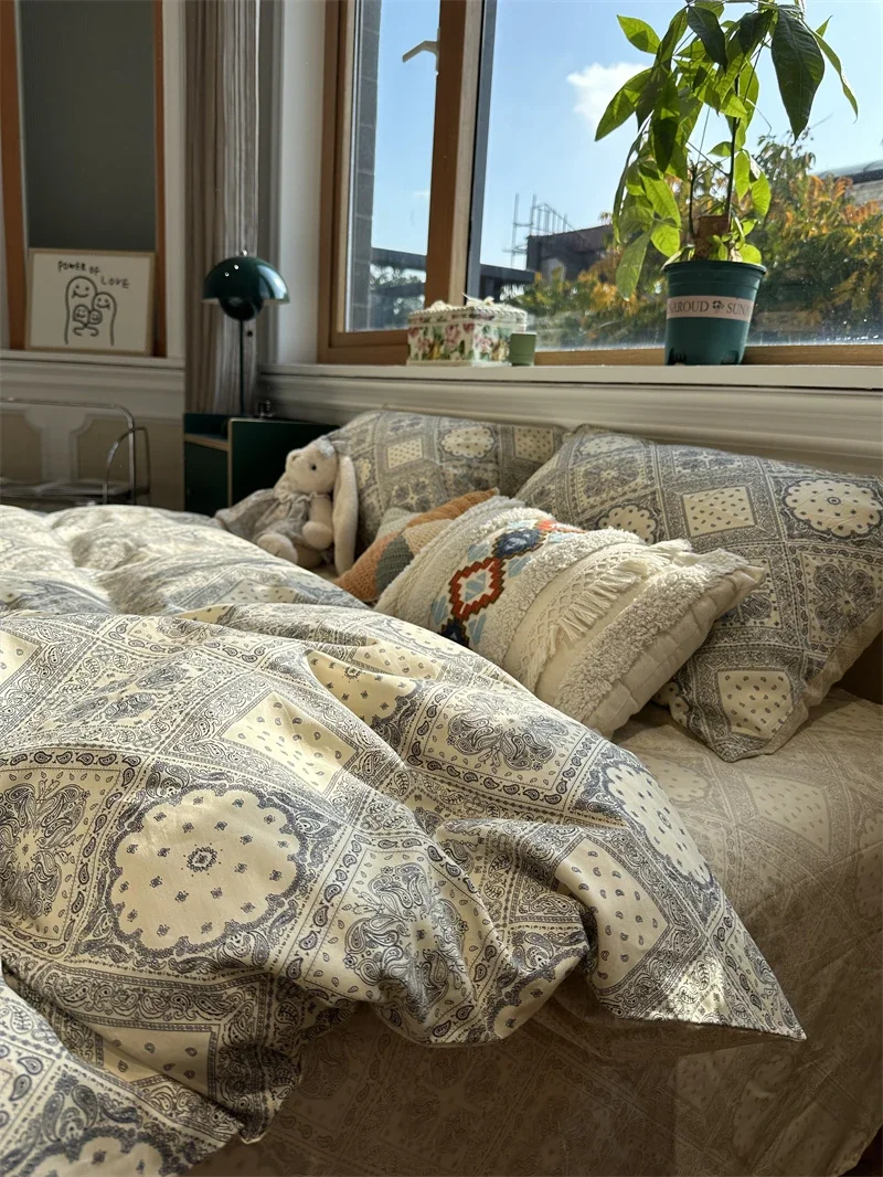 ins retro ethnic style bed four-piece cotton pure cotton literary quilt cover sheets
ins retro ethnic style bed four-piece cotton pure cotton literary quilt cover sheets