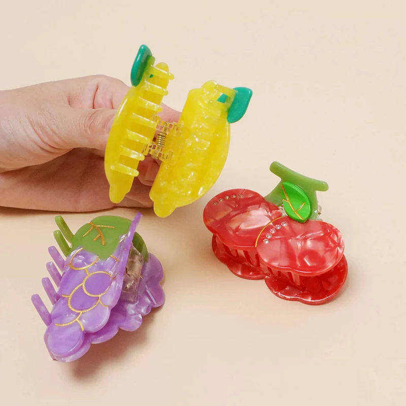 3 Colors Simulation Fruits Hair Claw Clips Women Creative Acetate Shark Clip Fashionable Girls Hair Accessories Festival Gifts
3 Colors Simulation Fruits Hair Claw Clips Women Creative Acetate Shark Clip Fashionable Girls Hair Accessories Festival Gifts