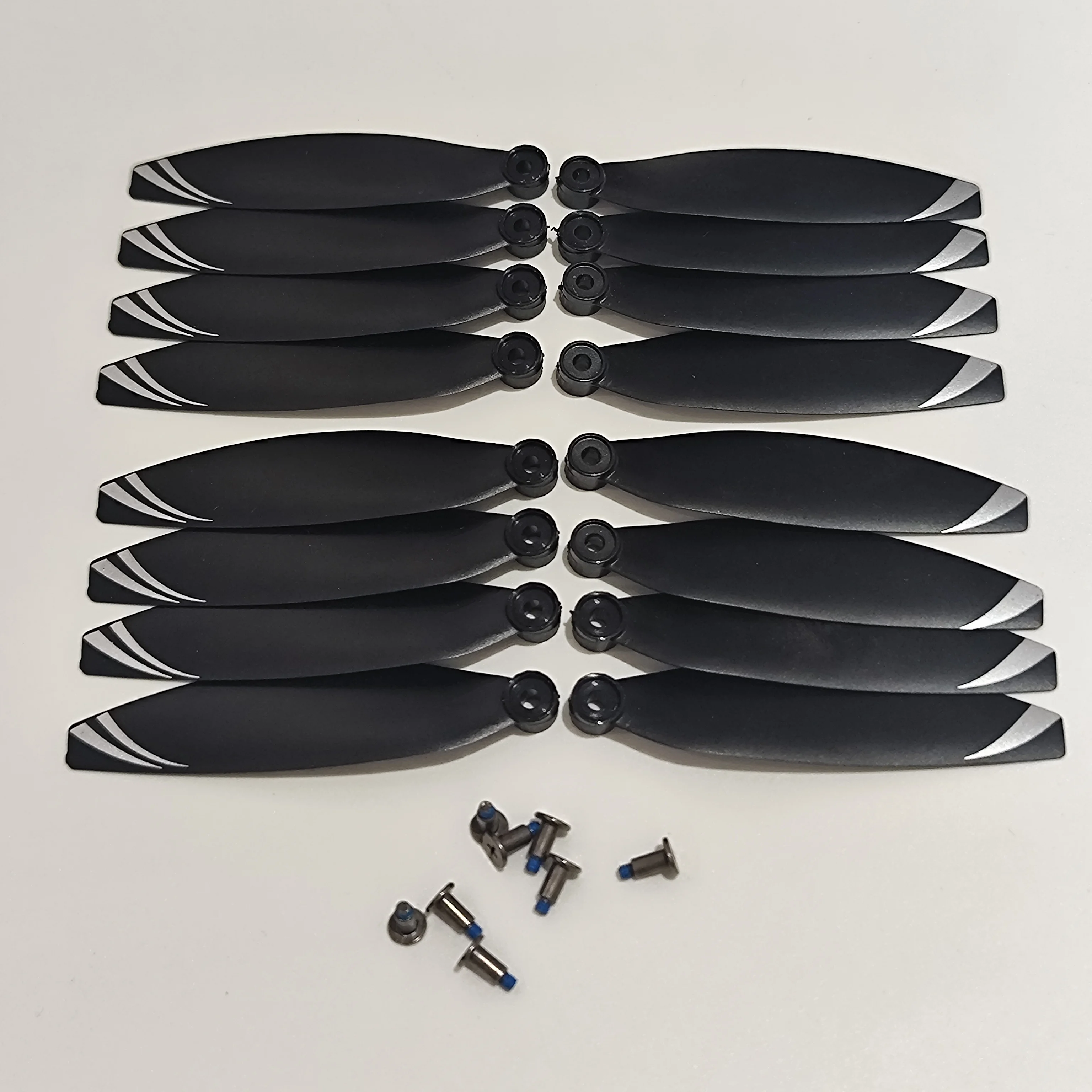 Оригинальные запасные части для вентилятора дрона JJRC X16, аксессуары для лопастей, 16 шт., пропеллеры
Оригинальные запасные части для вентилятора дрона JJRC X16, аксессуары для лопастей, 16 шт., пропеллеры