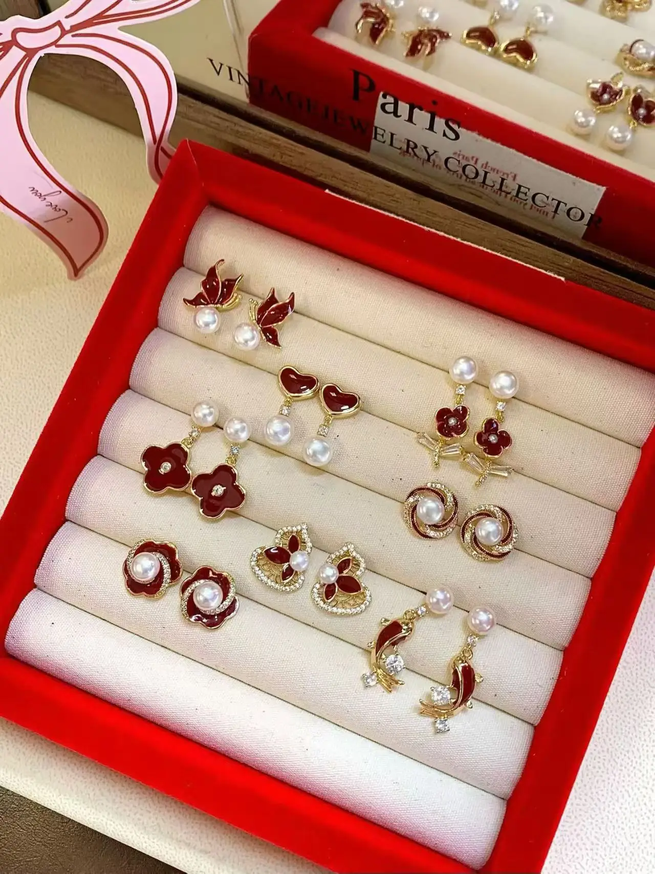 Fashion Lucky 925 Silver Pin Natural Freshwater Pearl Red Earring For Girl Bowknot Horse Dress Flower Natural Baroque Ear Stud
Fashion Lucky 925 Silver Pin Natural Freshwater Pearl Red Earring For Girl Bowknot Horse Dress Flower Natural Baroque Ear Stud