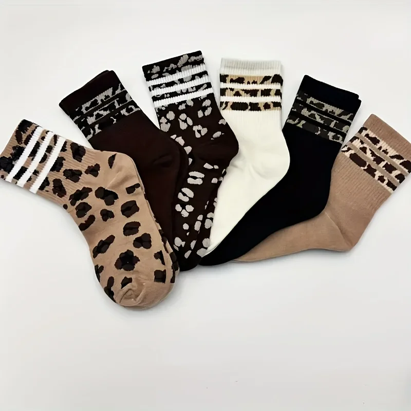 6 pairs of women's leopard print and striped mid tube socks made of soft and breathable fabric, with side stripe design and 6
6 pairs of women's leopard print and striped mid tube socks made of soft and breathable fabric, with side stripe design and 6