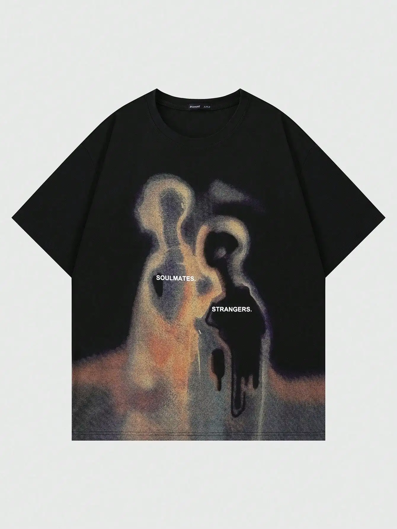 Black Oversized Graphic Tee with Abstract Silhouette Print, Vintage Streetwear Style
Black Oversized Graphic Tee with Abstract Silhouette Print, Vintage Streetwear Style