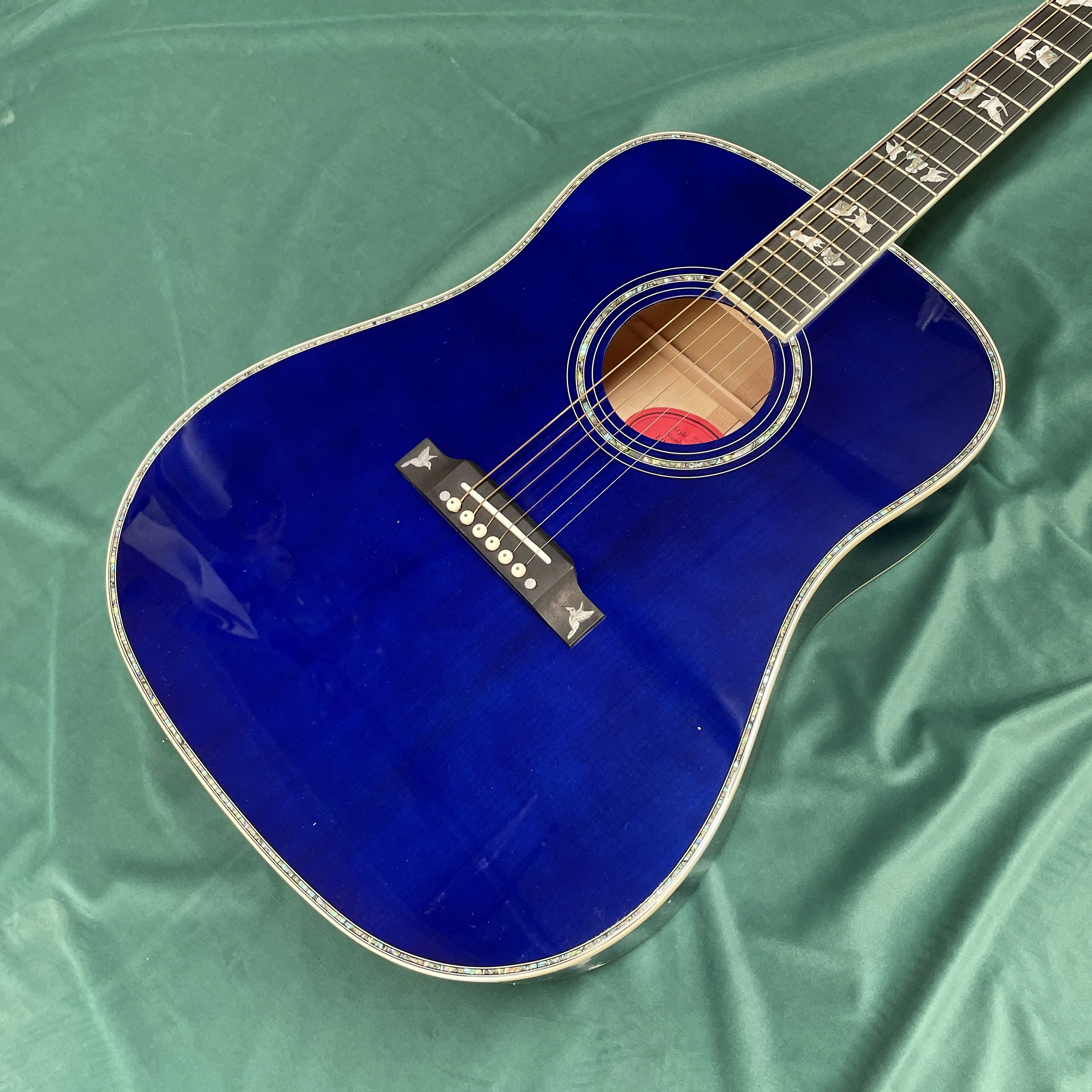 Deep sea blue acoustic guitar, Bem inlaid sound hole lightweight body guitars, retro rock strumming and singing guitarra
Deep sea blue acoustic guitar, Bem inlaid sound hole lightweight body guitars, retro rock strumming and singing guitarra