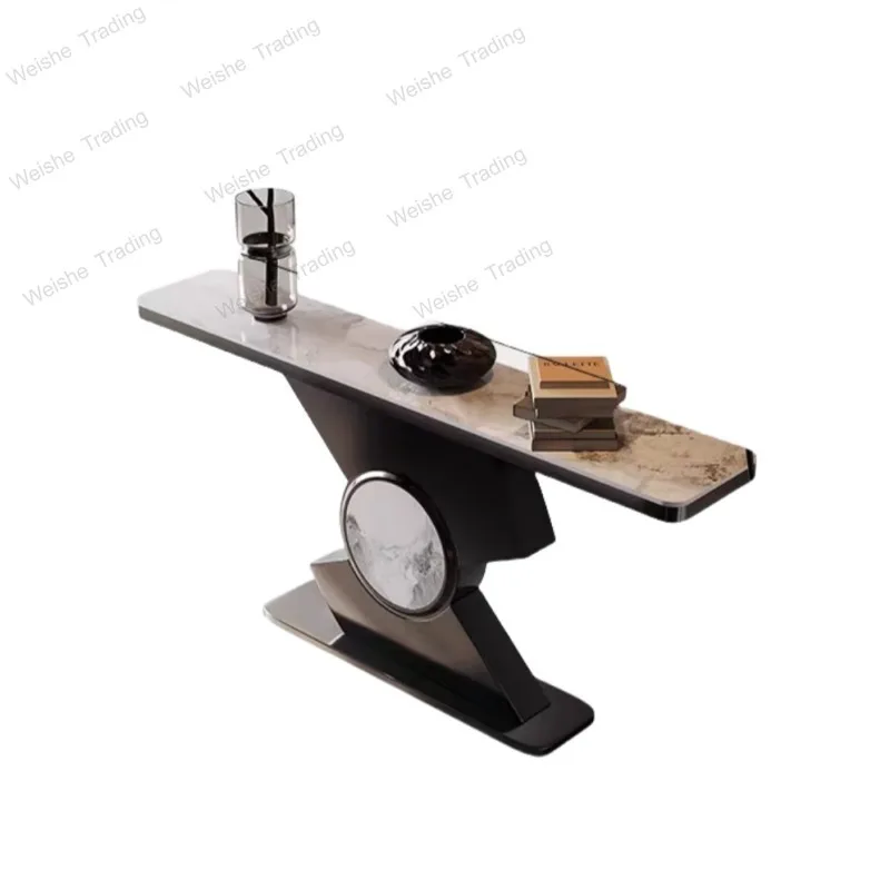 The entrance table is opposite door, the entrance table is light luxury, corridor is against wall, and the narrow
The entrance table is opposite door, the entrance table is light luxury, corridor is against wall, and the narrow