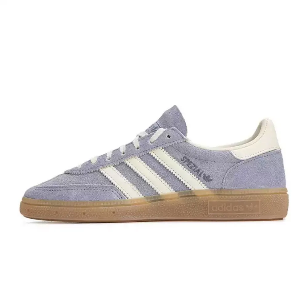 adidas Originals HANDBALL SPEZIAL Удобные и легкие прочные женские низкие кроссовки фиолетового и белого цвета JR0849
adidas Originals HANDBALL SPEZIAL Удобные и легкие прочные женские низкие кроссовки фиолетового и белого цвета JR0849