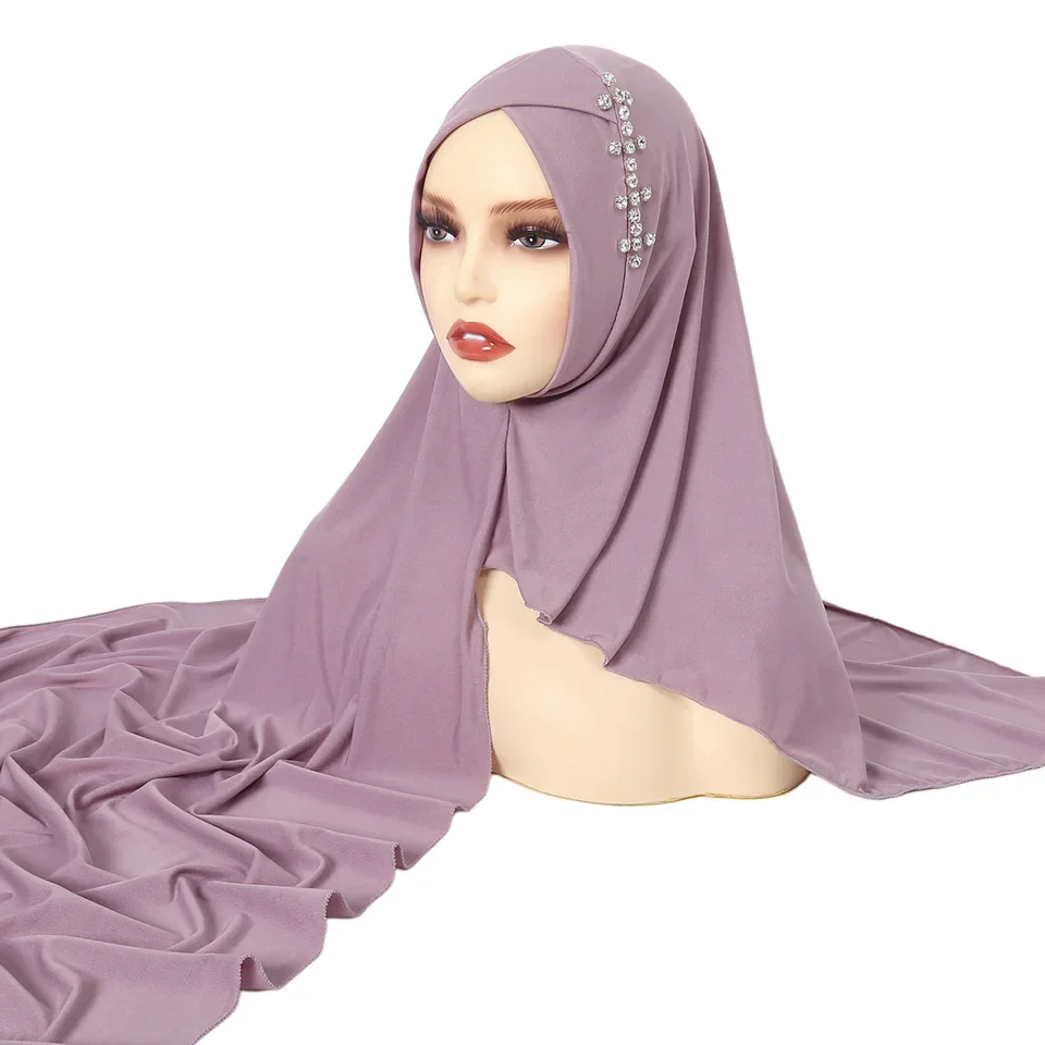 Hot-selling Muslim Pullover Hat, Nail Drill Ornament, Headscarf Hat, Women's Elastic Headscarf.
Hot-selling Muslim Pullover Hat, Nail Drill Ornament, Headscarf Hat, Women's Elastic Headscarf.