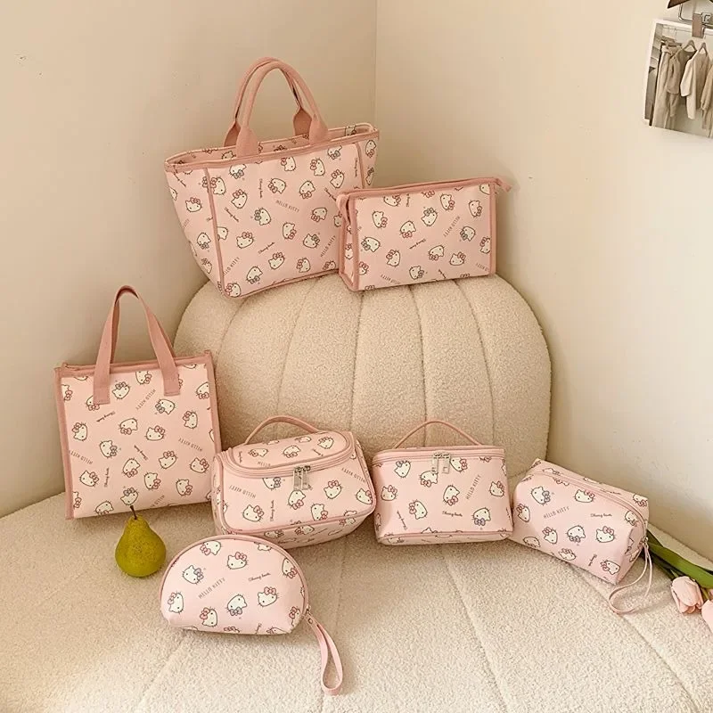 Hello Kitty Bag Anime Peripheral Portable Cartoon Printing Fashion Cosmetic Bag Delicate Personality Storage Bag Cute Y2k
Hello Kitty Bag Anime Peripheral Portable Cartoon Printing Fashion Cosmetic Bag Delicate Personality Storage Bag Cute Y2k