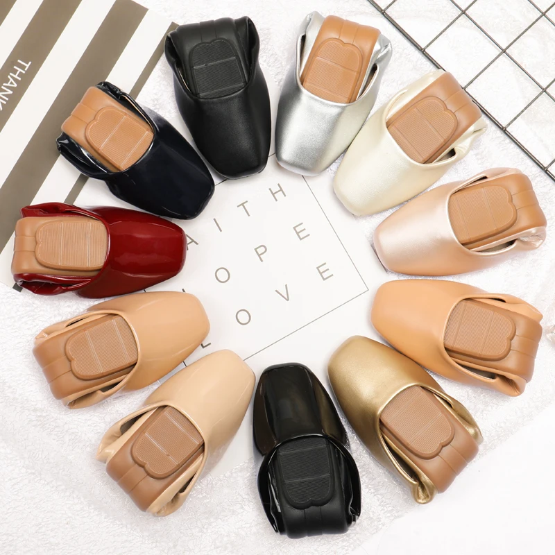 New comfortable casual breathable women's shoes with flat bottom and shallow mouth single shoe with soft sole and patent leather
New comfortable casual breathable women's shoes with flat bottom and shallow mouth single shoe with soft sole and patent leather