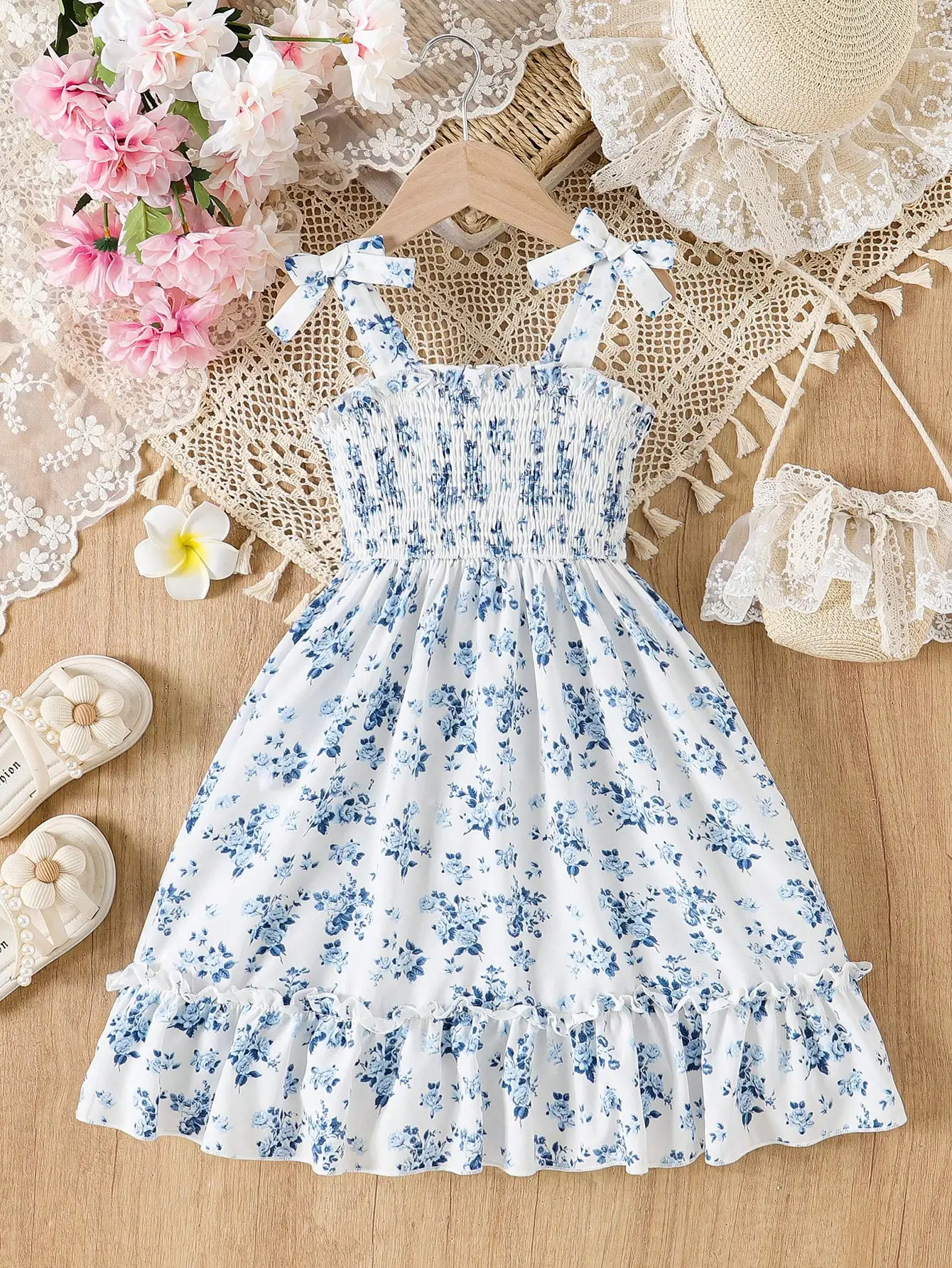 Floral Print Smocked Strap Dress With Ruffle Trim
Floral Print Smocked Strap Dress With Ruffle Trim